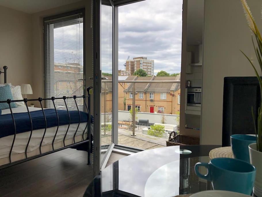 Studio Apartment Opposite Shoreditch Park London Exterior photo